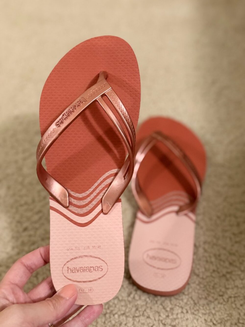 🌸 Havaianas Slim Flip Flops – Pink & Rose Gold 🌸